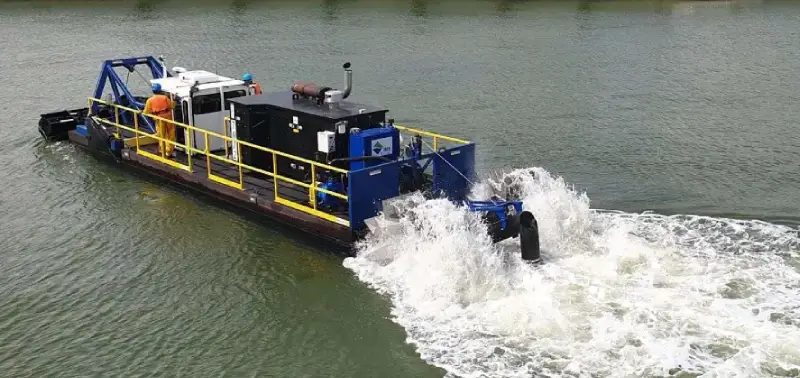 hydraulic dredging equipment