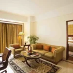 luxury hotel in delhi